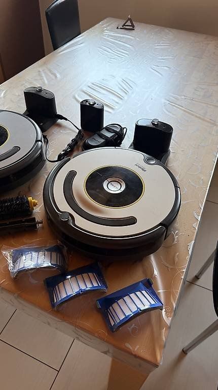 Irobot Aspirapolveri & Accessori: Robot aspirapolvere iRobot Roomba 2 pezzi usati – Usato da Molare venduto da Reto_Della_Torre 2