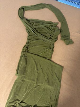 Kleid lang hellgrün Grösse S neu