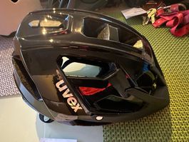 NEU Velohelm Uvex quatro schwarz Gr. 52-57cm