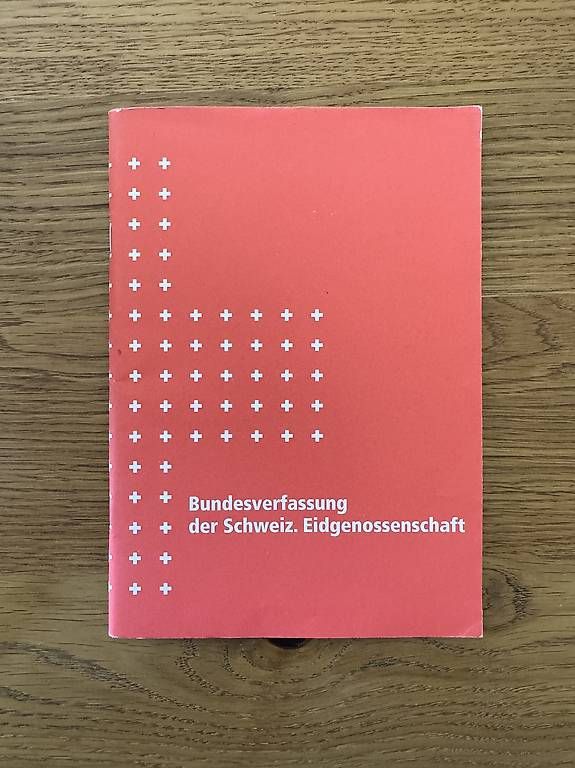 Libri: Bundesverfassung der Schweiz. Eisgenossenschaft  – Usato da Fehraltorf venduto da eli_x28b