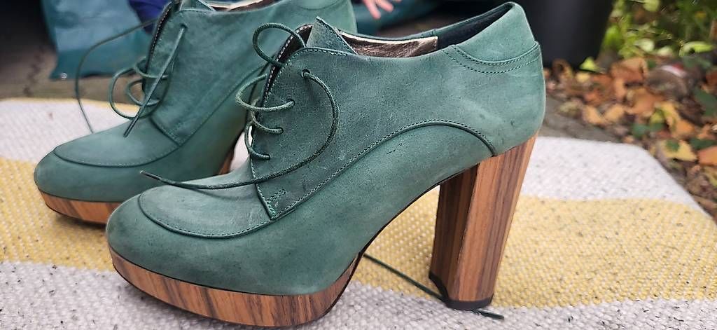 Navyboot Scarpe da donna: Navyboot Highheel Schuhe Gr. 35 grün – Usato da Boswil venduto da audi90quattroturbo