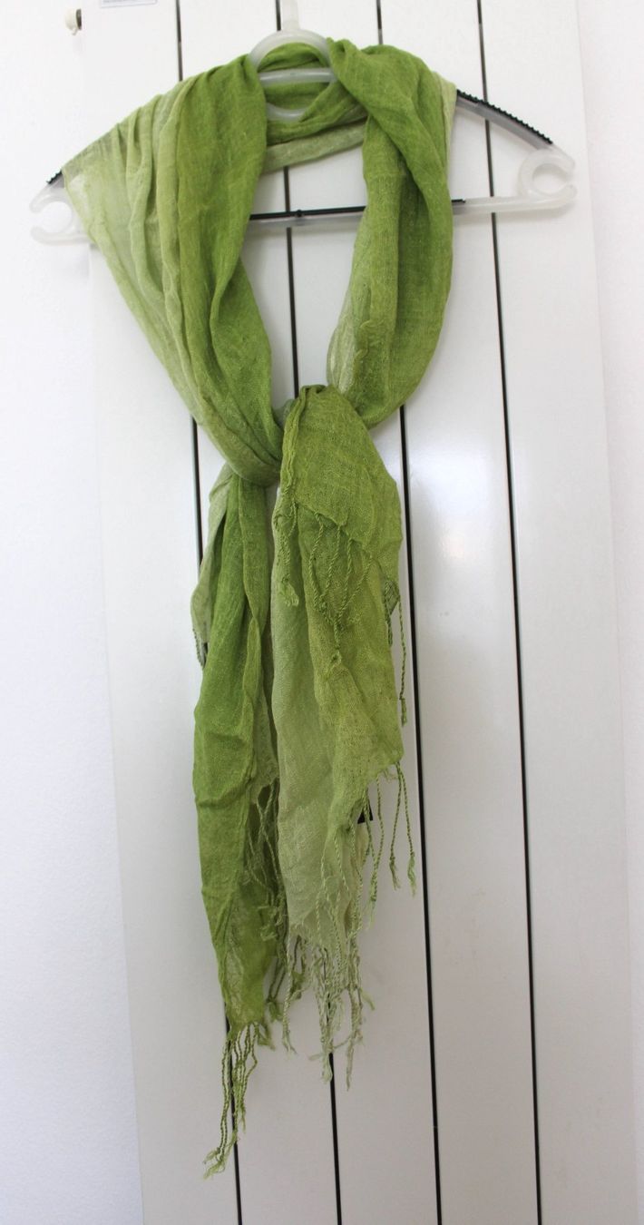 Foulards & écharpes: Grüner Leinen Schal, – D'occasion à Locarno par madame-tus-sauds 6