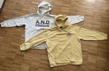 2 Hoodie Pulli, Grösse XL, Top Zustand,