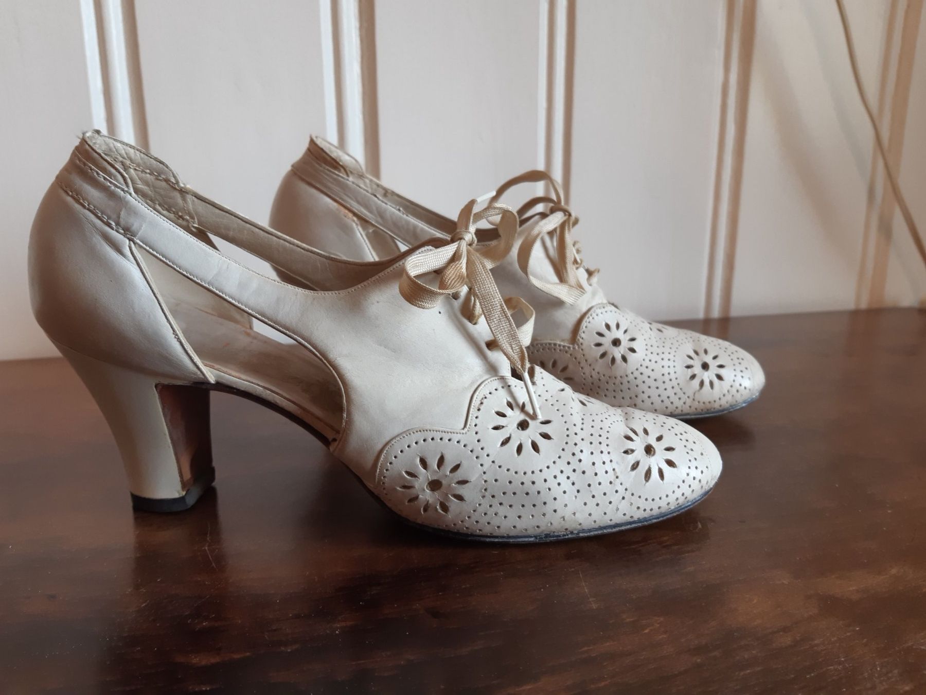 Scarpe da donna: Schuhe original 30er/40er Jahre – Usato da Arbon venduto da torso444