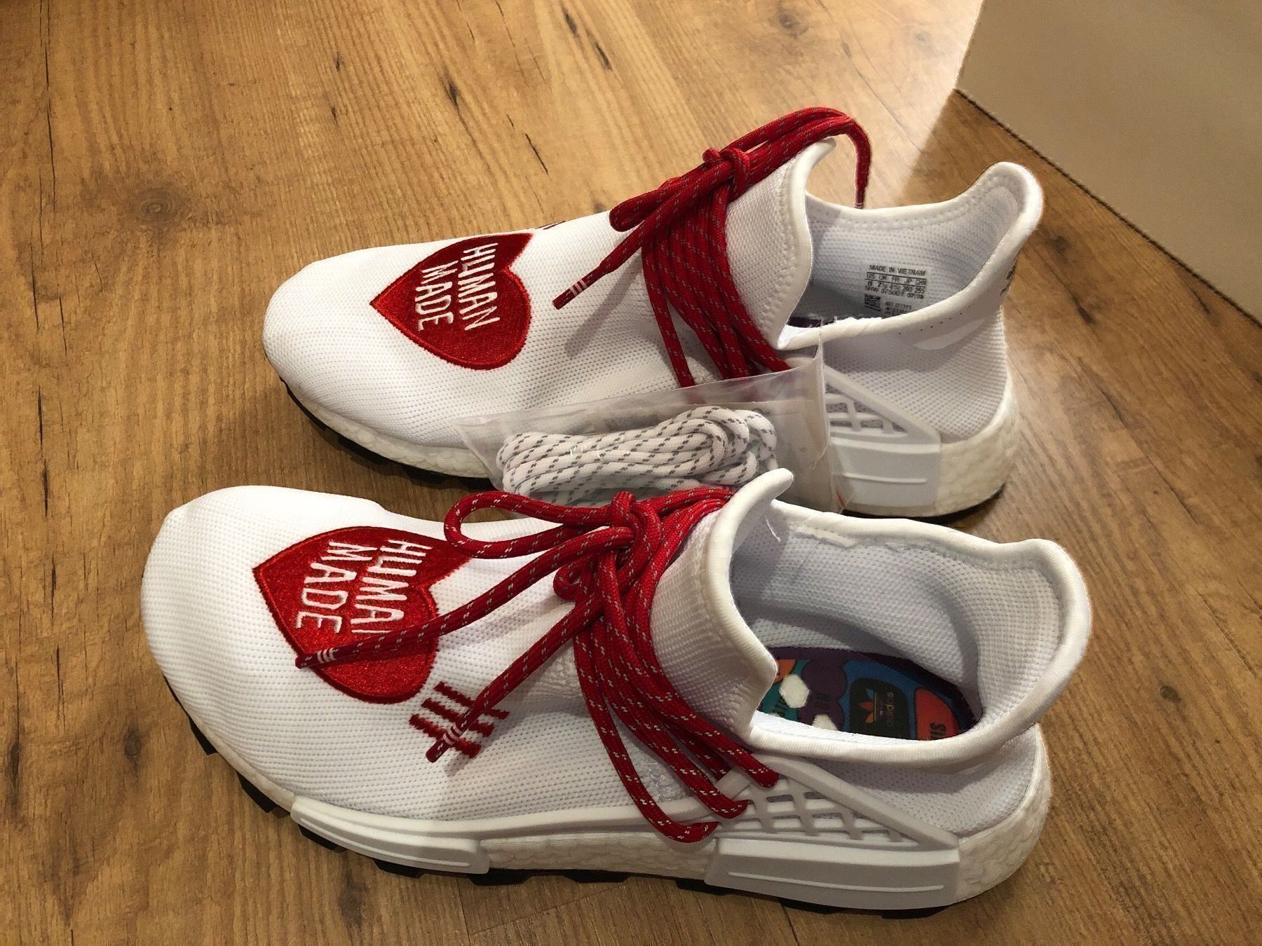 Adidas Scarpe da uomo: Pharrell Williams NMD Human Made US8 – Nuovo e nell'imballaggio originale da Walkringen venduto da buetzu08