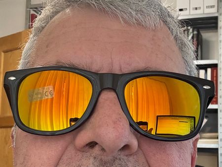 100 Stück Sonnenbrille schwarz gelbe Spiegelgläser UV 400