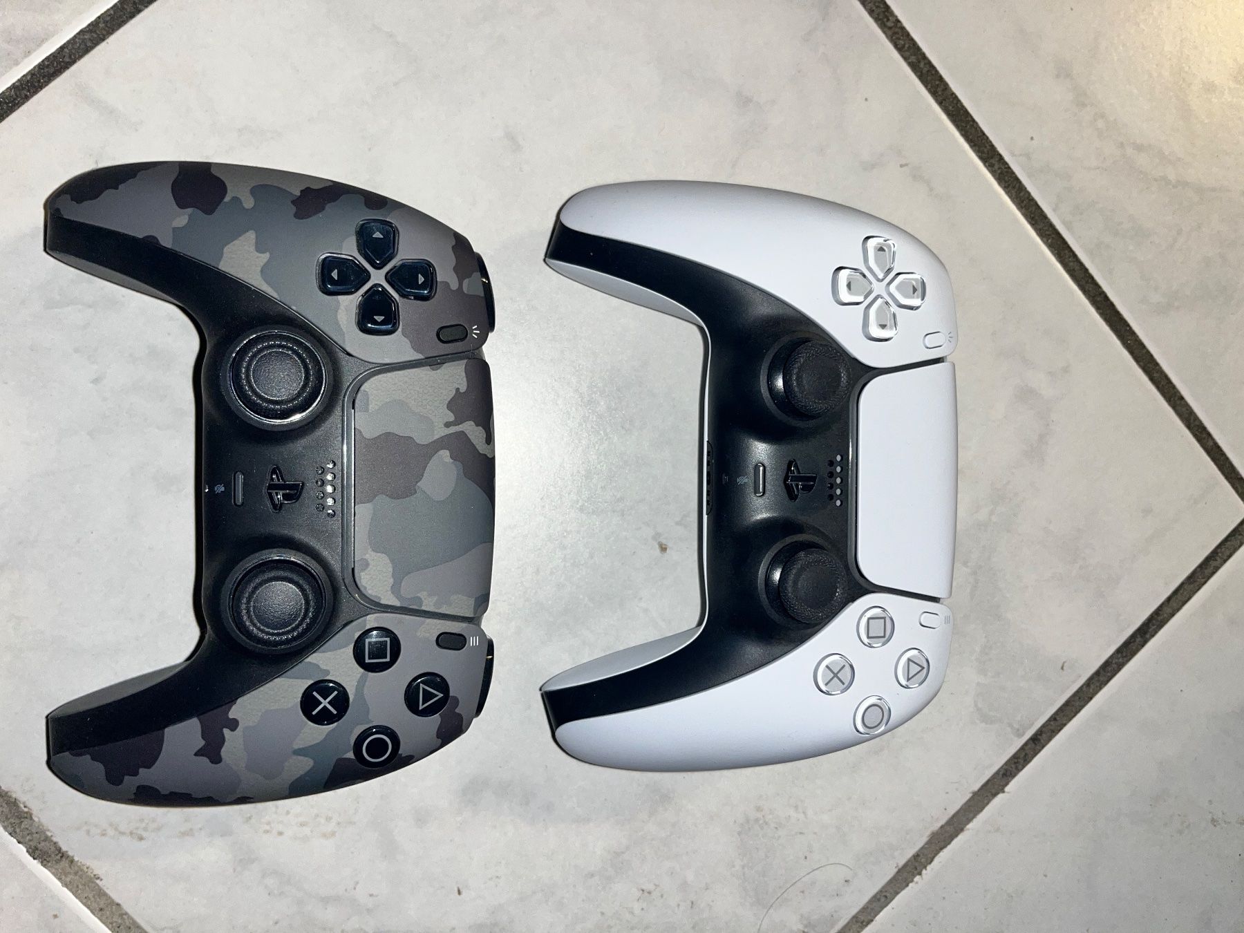 Sony Consoles: PlayStation 5 standard – D'occasion à Alle par mar_yl9x 1