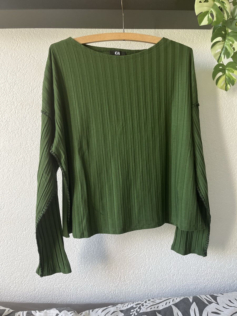 C&A T-shirts: Pull fin vert L 🍀 – Neuf (Voir description) à Bramois par cyr_sb8d