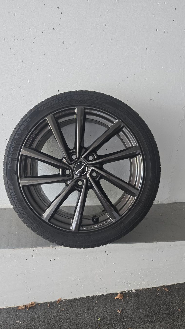 Nokian Pneus & Roues: Winterräder – D'occasion à Fällanden par Buzios123