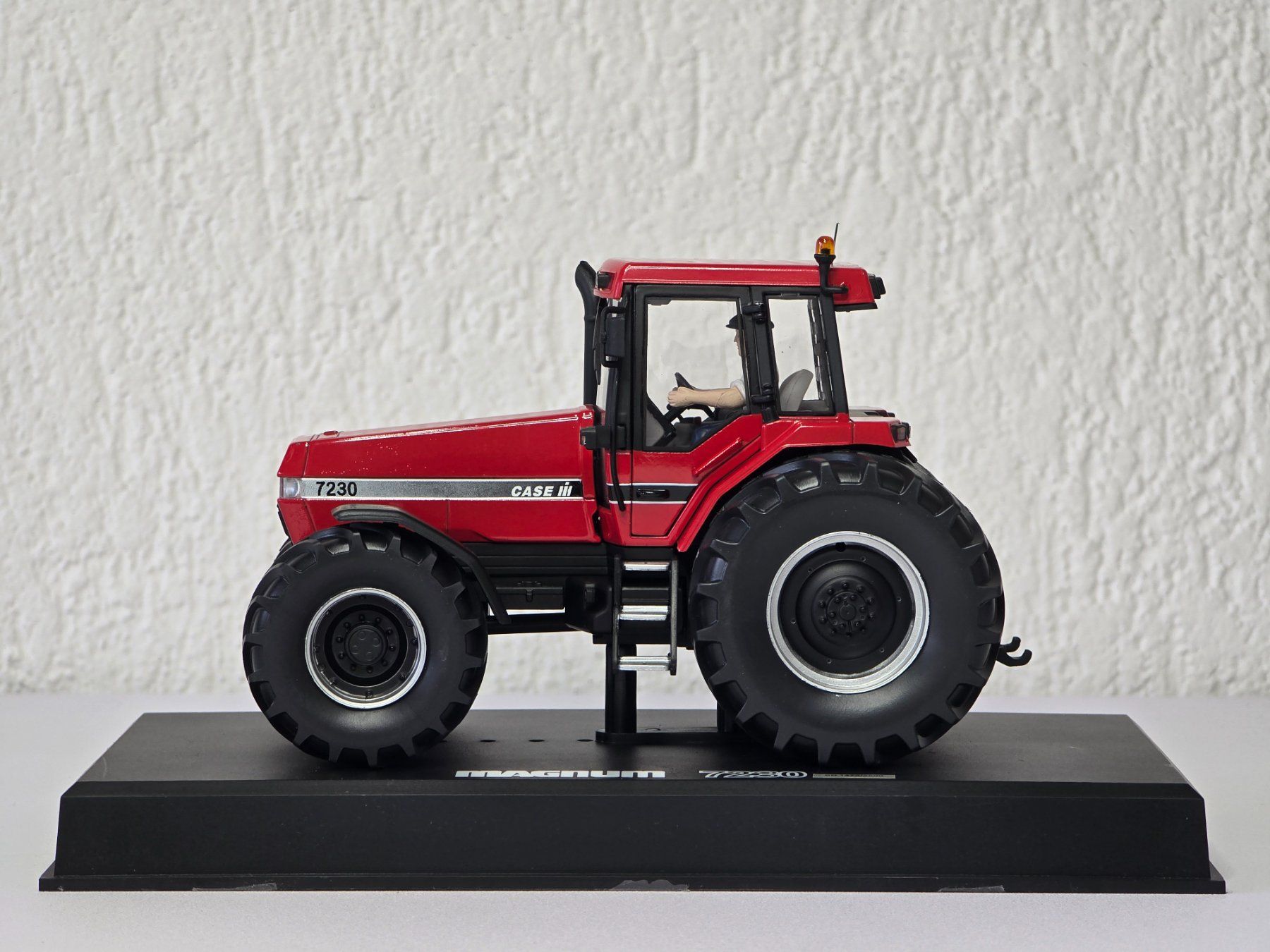 Kit di modellismo & Modellini statici: Replicagri, Case IH Magnum 7230, rot, Vitrine – Nuovo (secondo la descrizione) da Kloten venduto da Nicola2 5