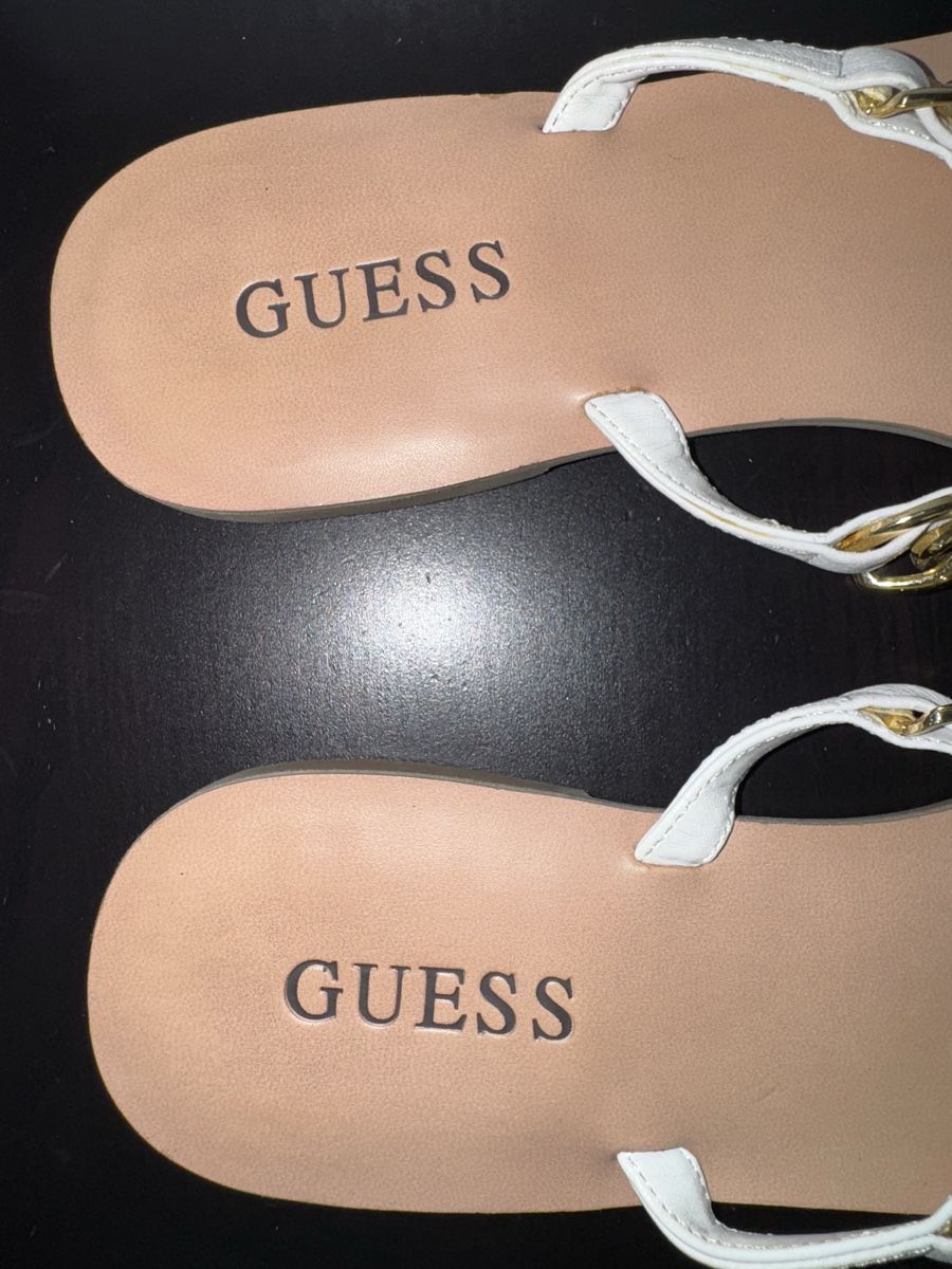 Guess Scarpe da donna: Flip Flop Guess weiss/gold, Gr. 39 – Nuovo (secondo la descrizione) da Zürich venduto da Jen10 9