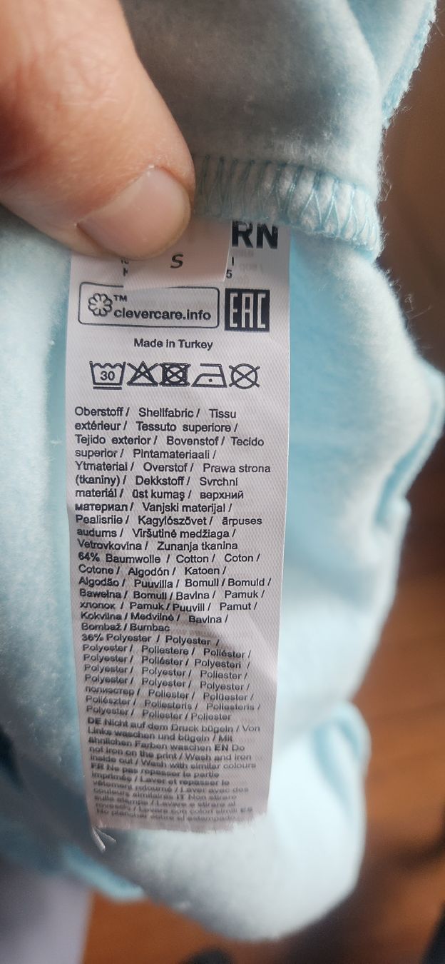 Pullover & Sweatshirts: Light blue hoodie with "Never Again" print, size S – Gebraucht aus Rosshäusern von Heldin01 3