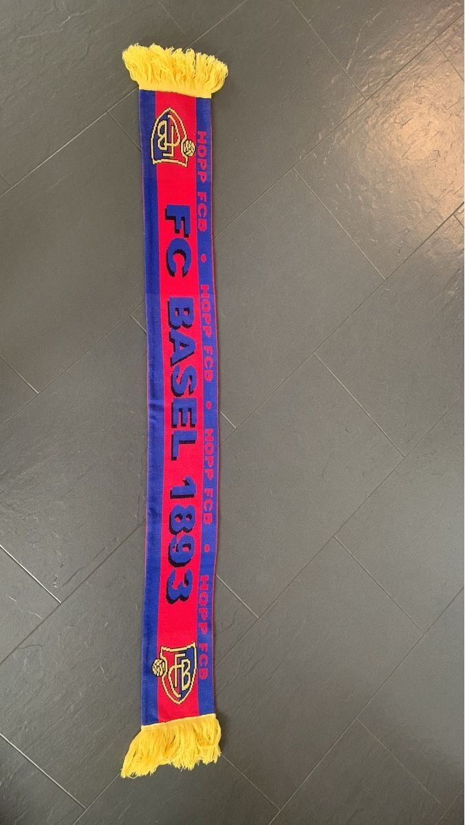 FC Basel Foulard & Sciarpe: FC Basel Schal – Usato da Lupsingen venduto da rah_72cd