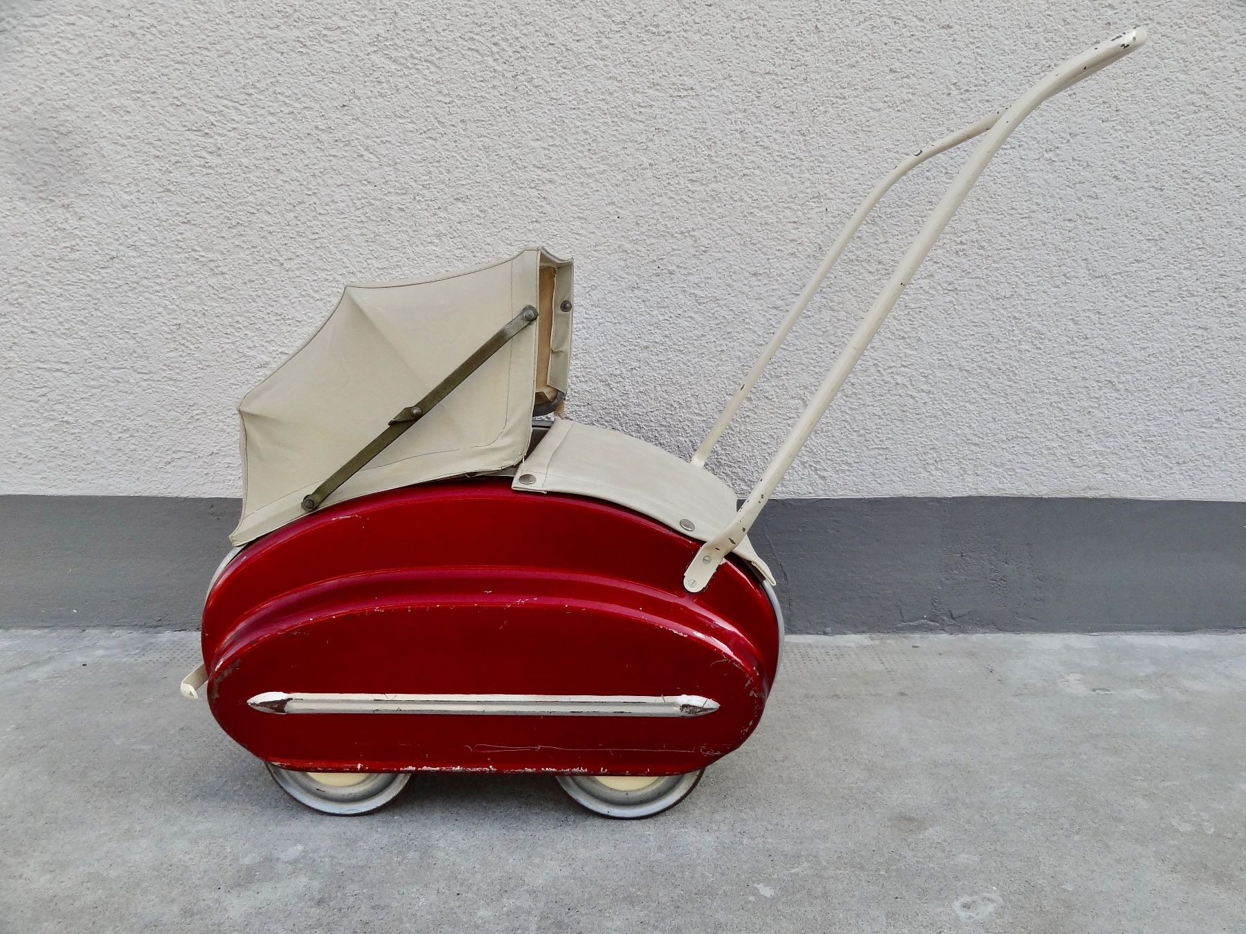 Wisa Gloria Puppenwagen: alter Puppenwagen BERNINA ZUG aus Blech 50er 60er – Gebraucht aus Kerzers von wisaundso 1