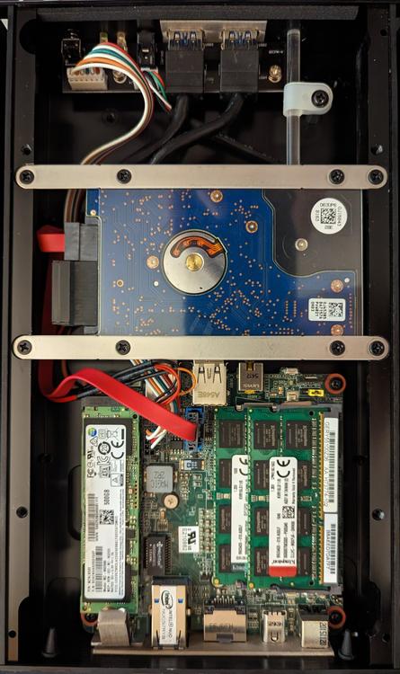 Intel NUC5i7RYH Core i7-5557U - デスクトップ型PC