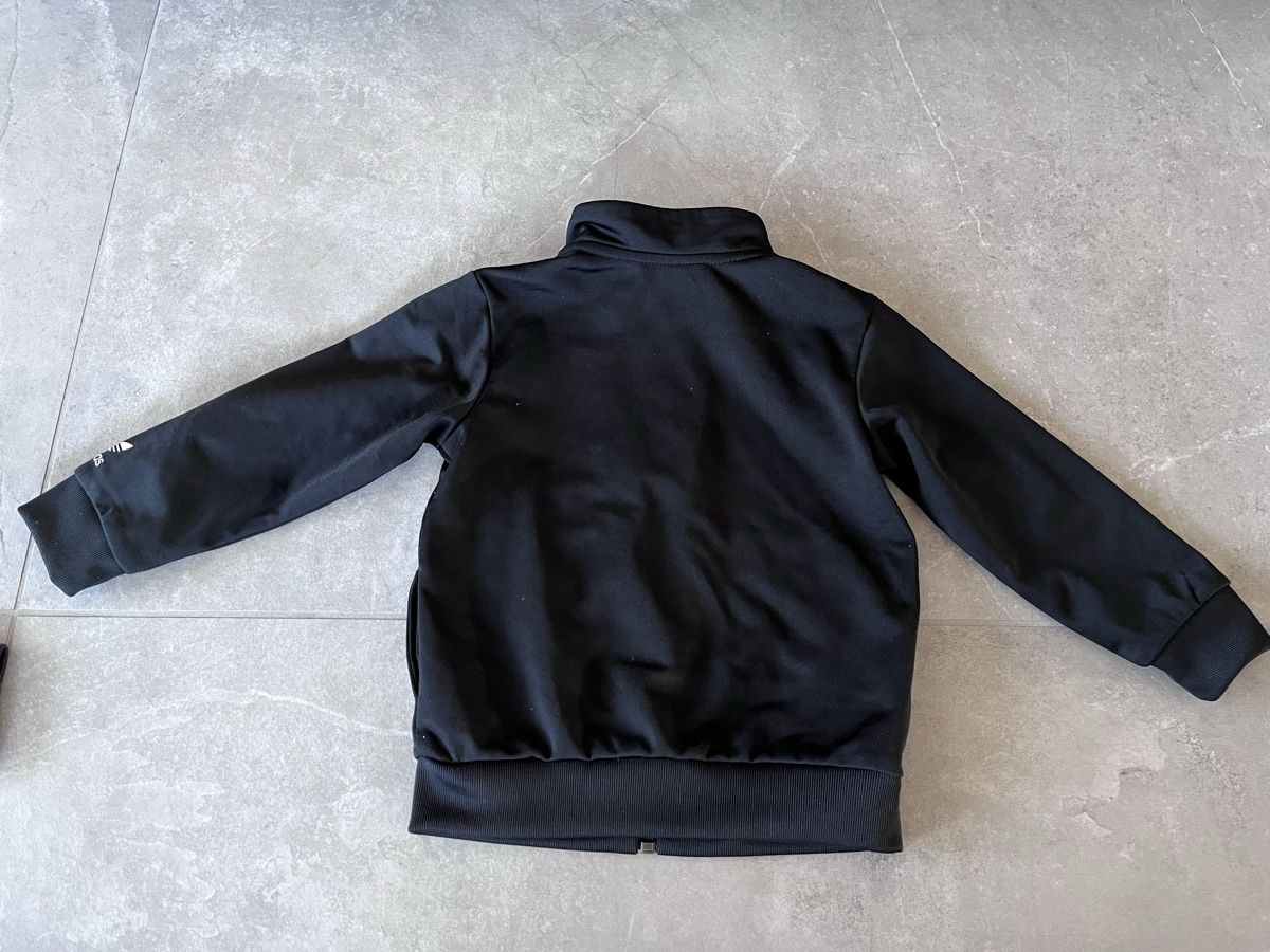 Adidas Kleiderpakete: Trainerset von adidas Grösse 86 – Gebraucht aus Altikon von shiva123shiva 1