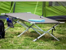 Campingliege klappbar inkl. Tasche dunkelgrau neuwertig