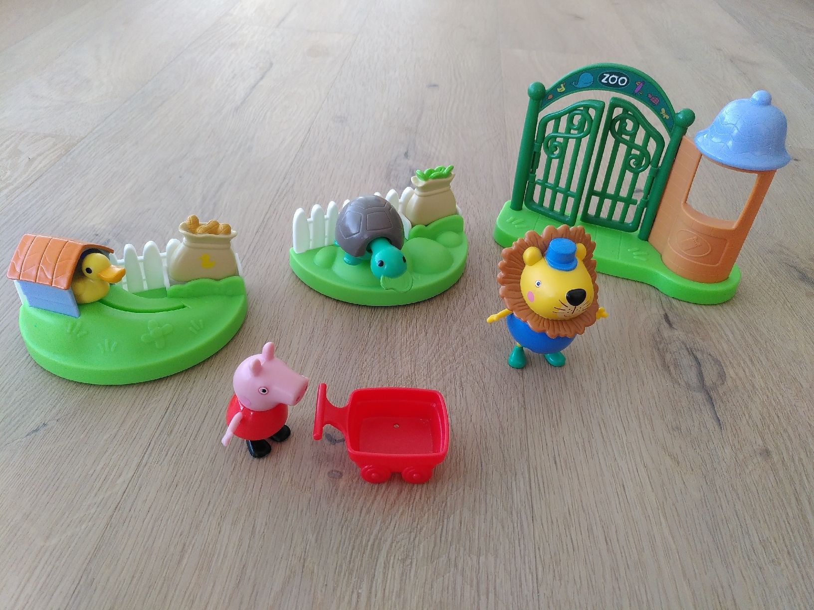 Giocattoli: Peppa Wutz - Spielfiguren Zoo – Usato da Penthaz venduto da ann_l7zt