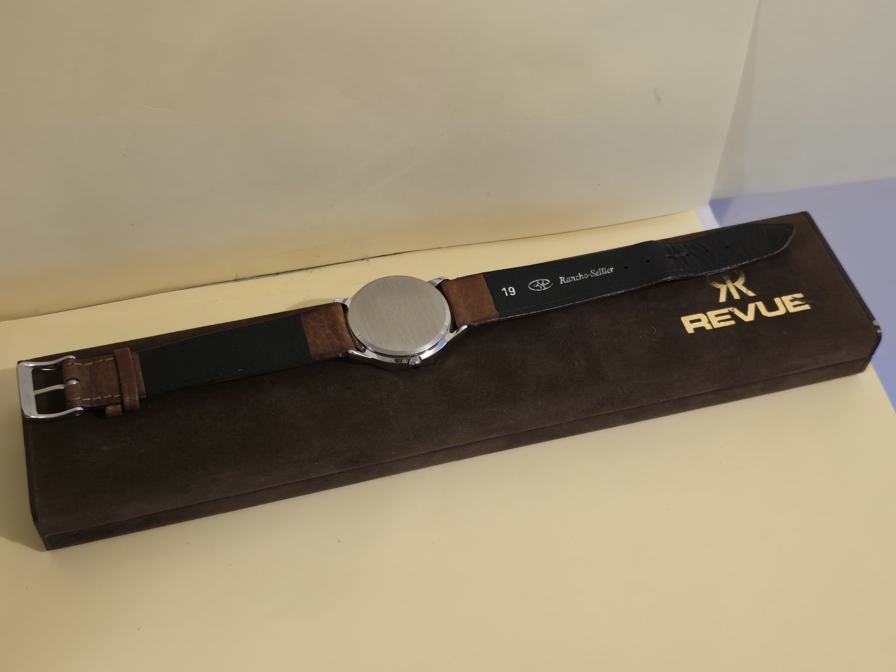 Revue Thommen Orologi: Montre Revue Elysee Quartz Suisse - Avec boît – Usato da Grand-Lancy venduto da Montre-Swiss 7