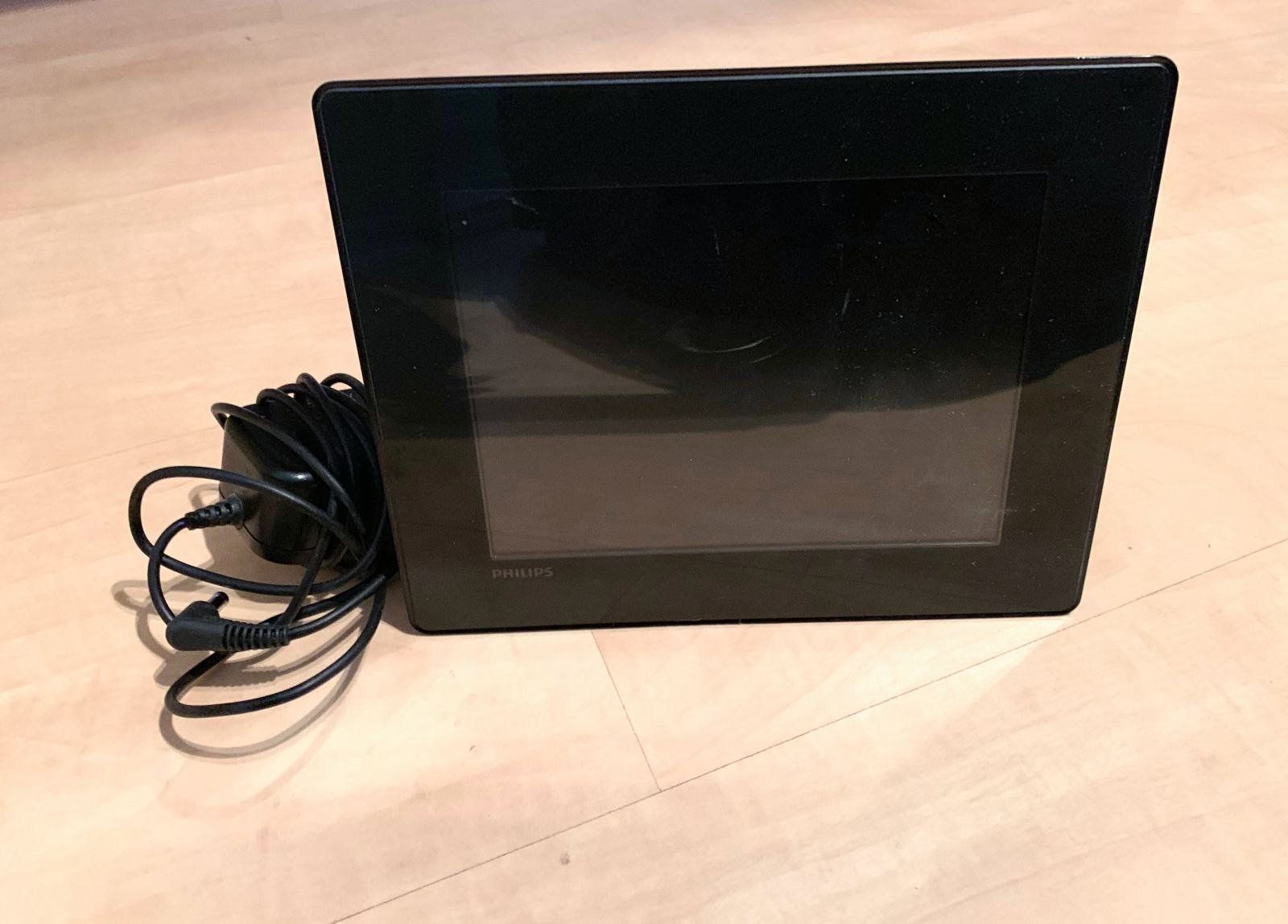 Philips Cornici: Philips Digital PhotoFrame SPF2307/10 – Usato da Essertines-sur-Yverdon venduto da butane