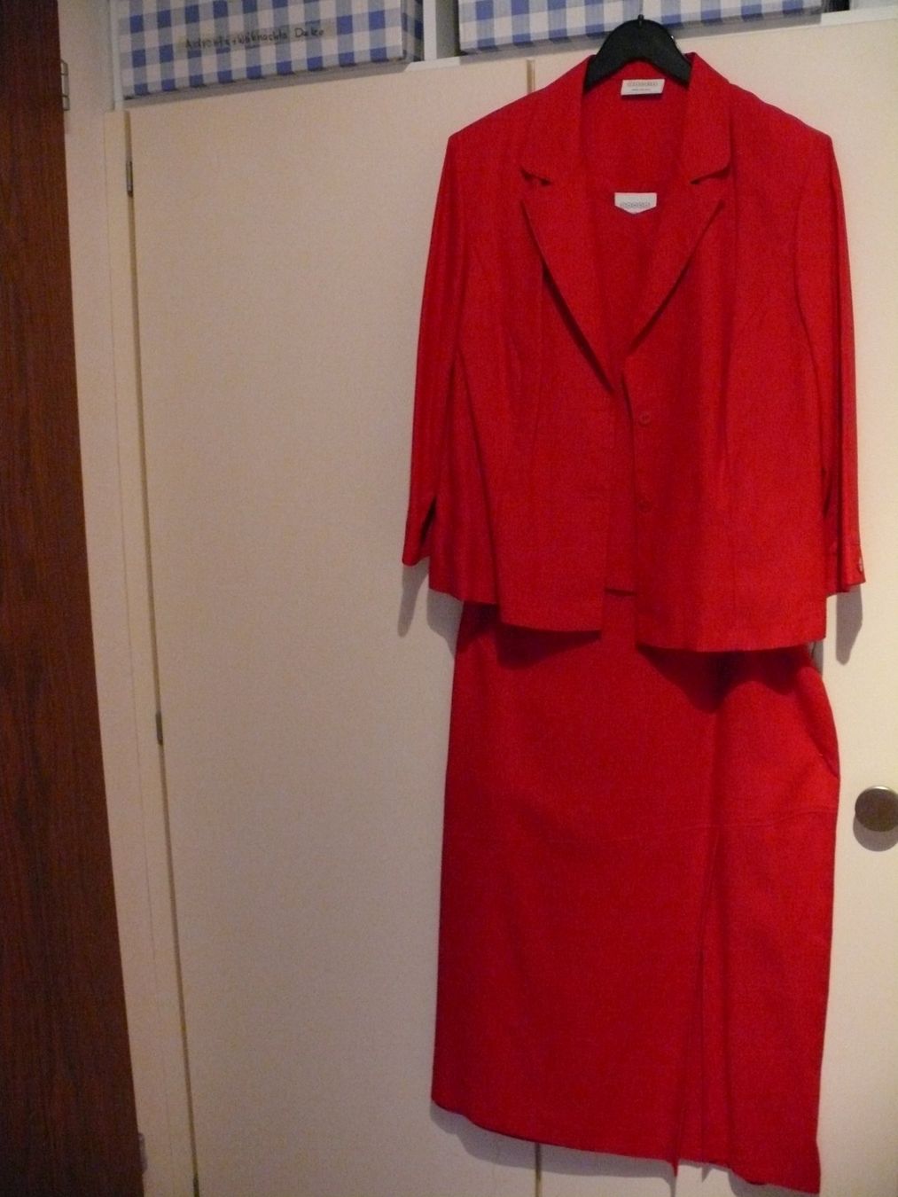 Kleider: Kleid – Neu (gemäss Beschreibung) aus Sachseln von MarliesM02