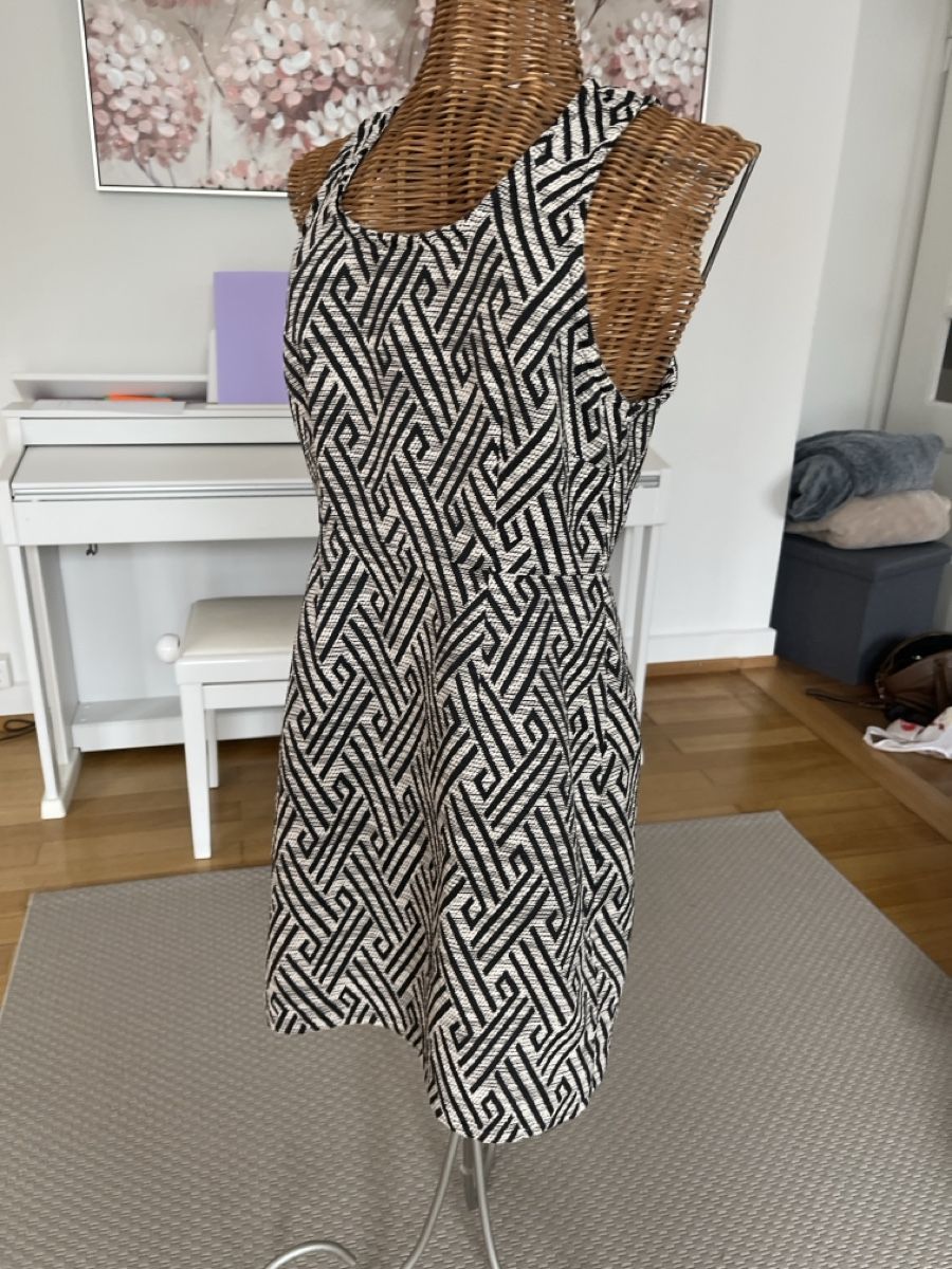 Vestiti: Kleid mit Muster, Jack, XS – Usato da Solothurn venduto da Bobesch08 4