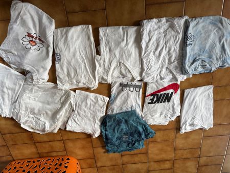 Lot 12 t-shirt Taille s caro