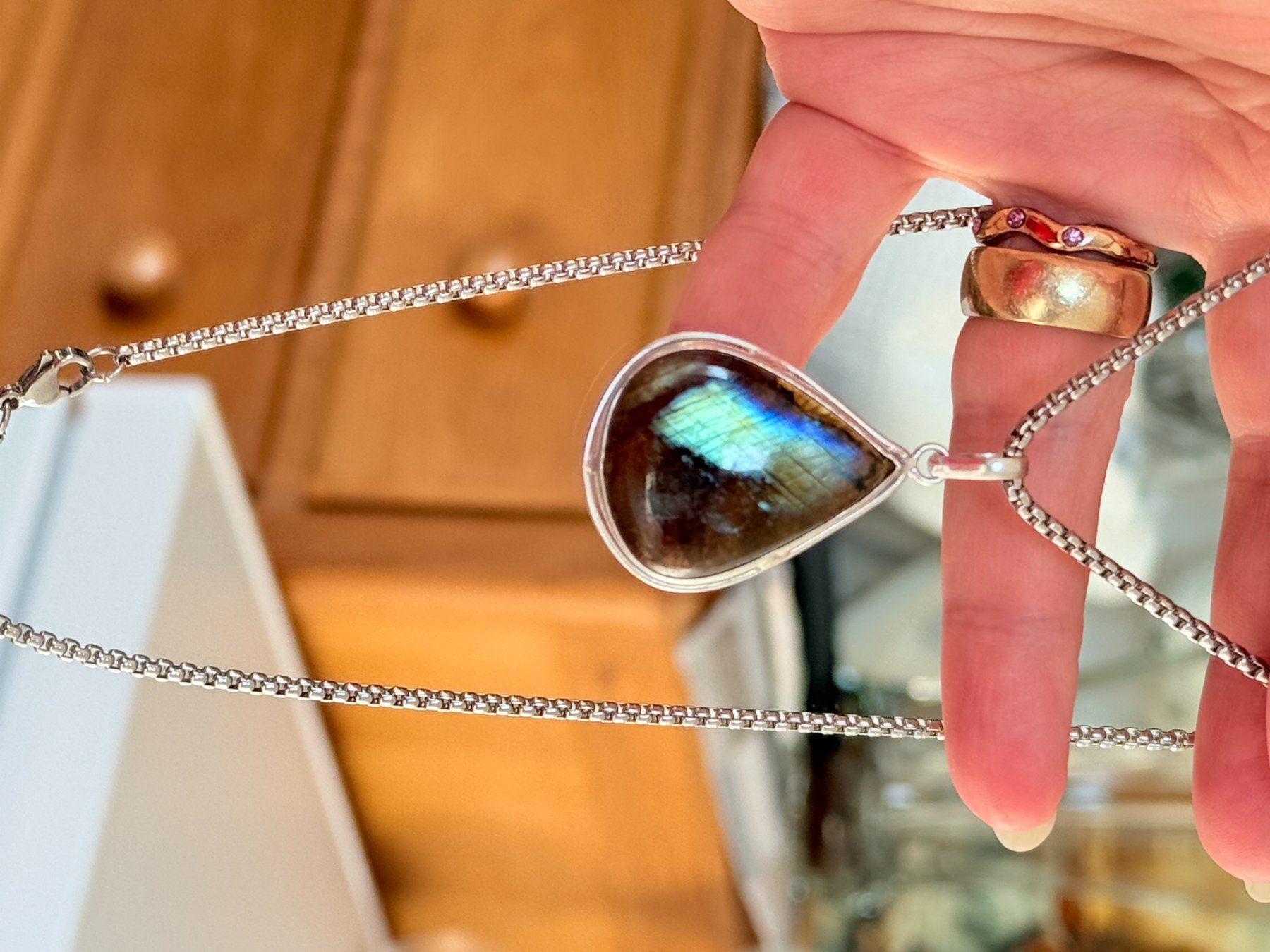 Catenine: Collier Labradorite naturelle – Nuovo e nell'imballaggio originale da Genève venduto da AGBERG 9