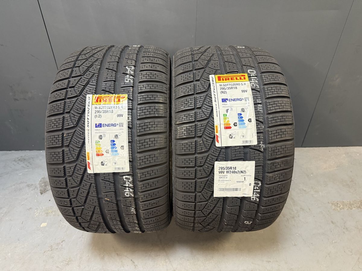 Pneumatici & Ruote complete: Winterreifen 295/35R18 99V Pirelli – Nuovo e nell'imballaggio originale da Gerlafingen venduto da Pneu-Puric