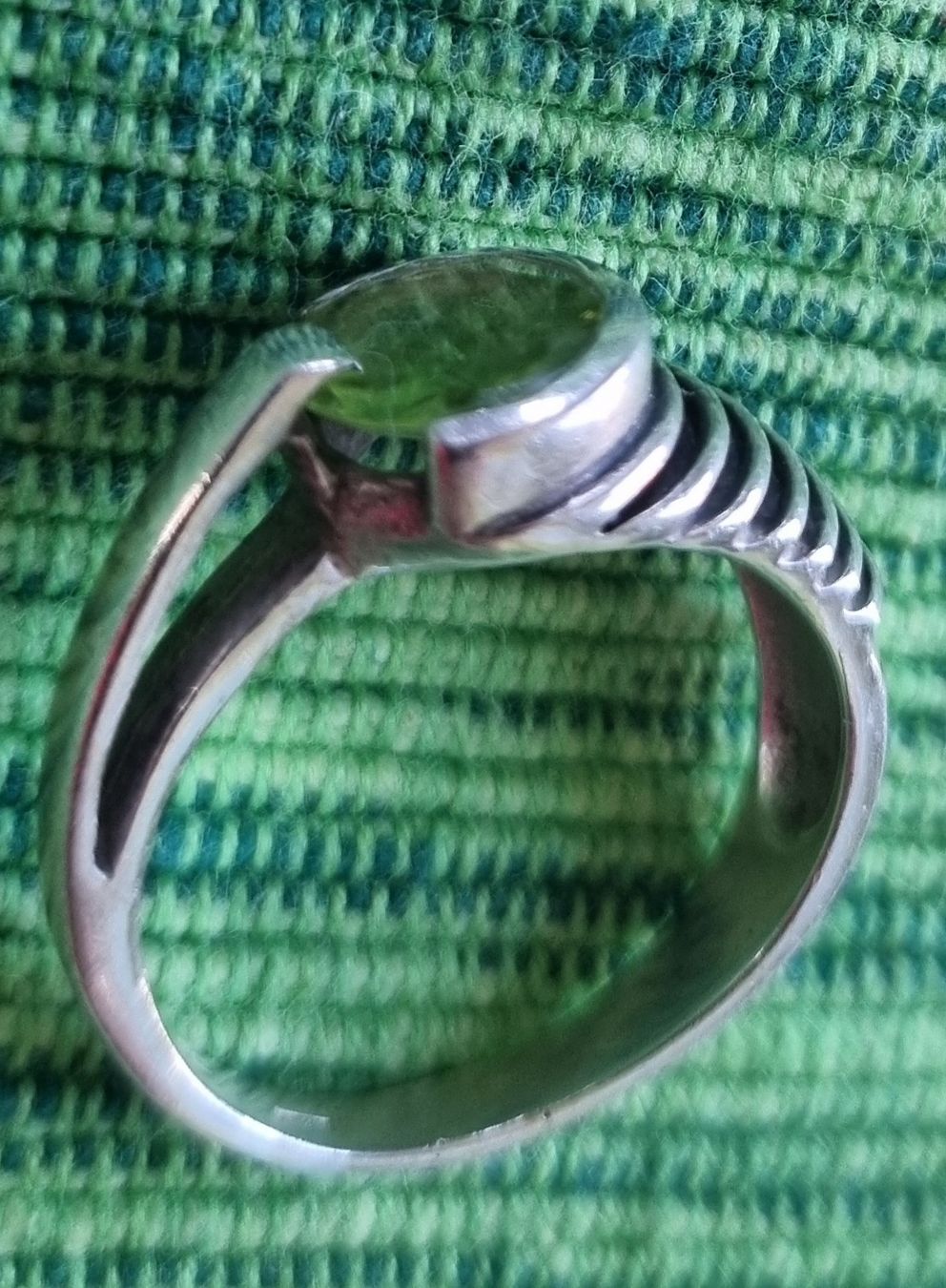 Anelli: Ring mit Peridot 925 Silber – Usato da unterägeri venduto da ursiou 1
