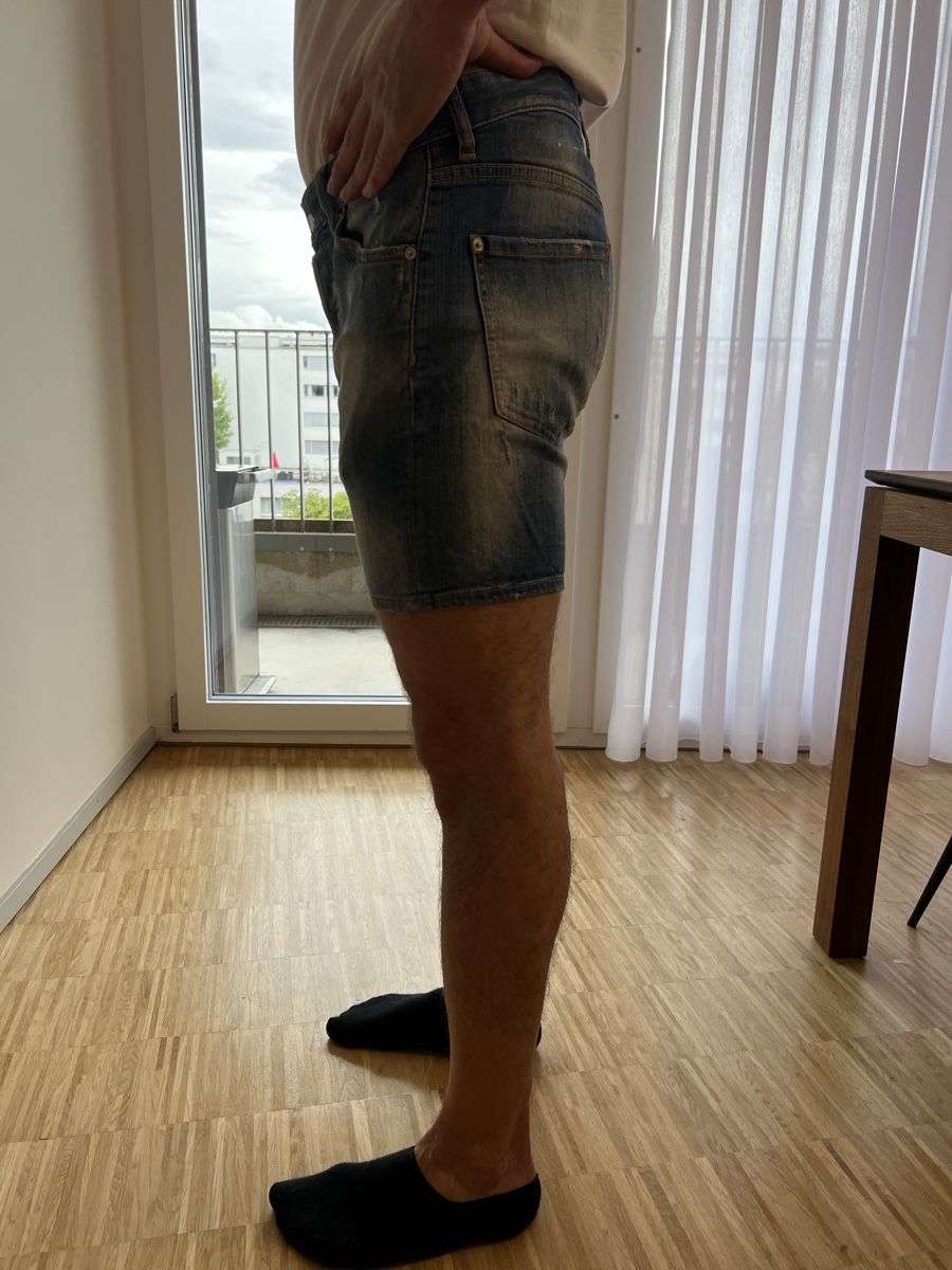 Dsquared2 Jeans: Dsquared Shorts - Grösse 48 – Gebraucht aus Zürich von adi_9b9f 6