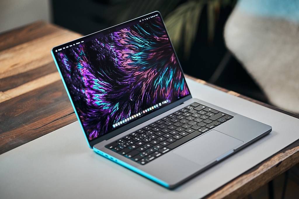 Portables: Apple MacBook Pro 8.1 mit Windows 11 – D'occasion à Henau par fdistefano68