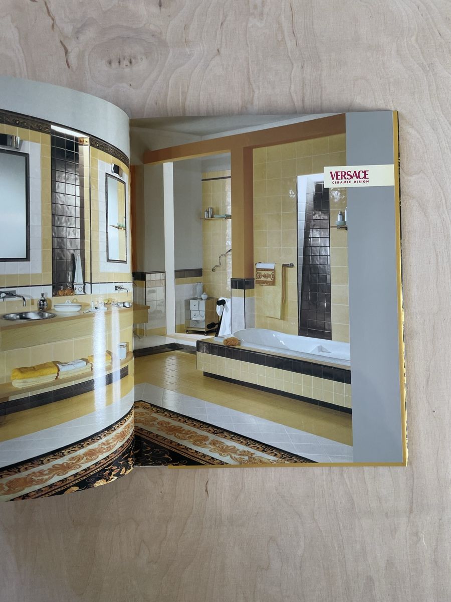 Libri: VERSACE Ceramic Design: pers. Exemplar v. Ruth Dreifuss – Nuovo (secondo la descrizione) da Bern venduto da gwe_6rck 4