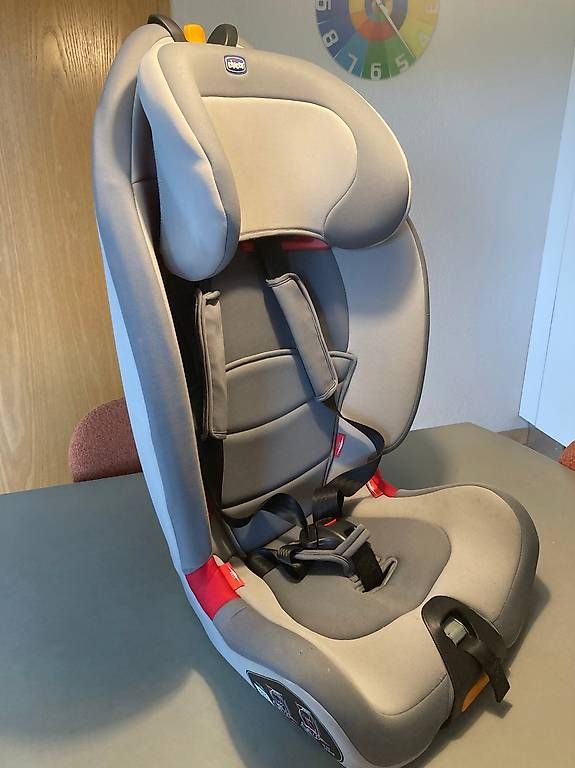 Seggiolini per auto: siege d'enfant pour voiture – Usato da Grandson venduto da flamingo1