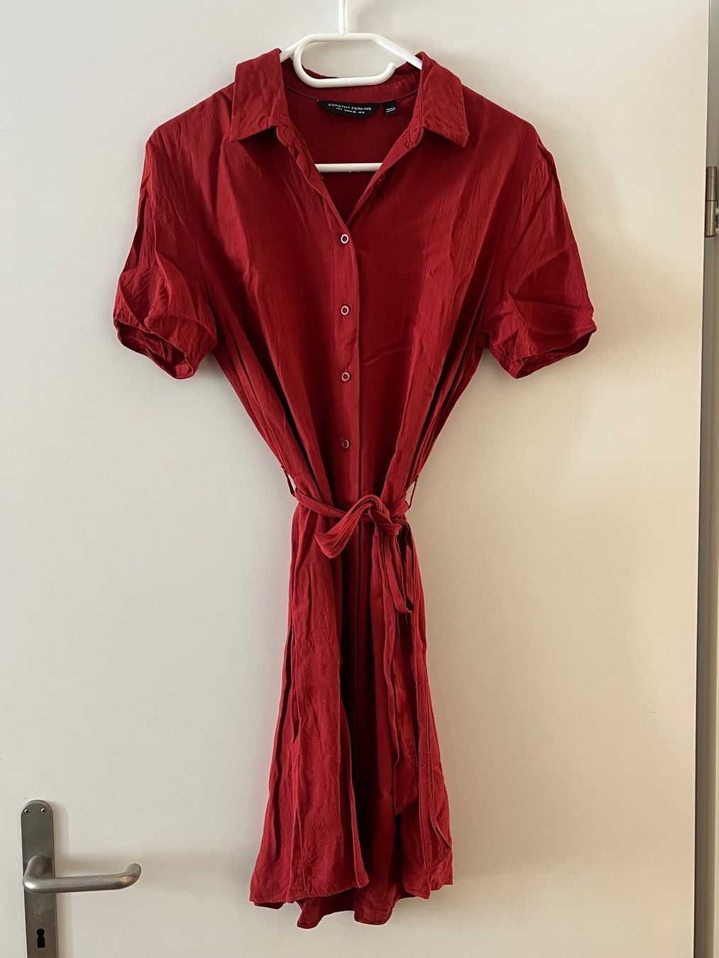 Dorothy Perkins Vestiti: Rotes Sommerkleid Dorothy Perkins – Usato da Zürich venduto da rac_t7z9