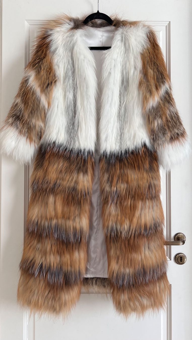 Cappotti: Fur Long Coat – Nuovo (secondo la descrizione) da Corsier-sur-Vevey venduto da Kristina.Nova 1