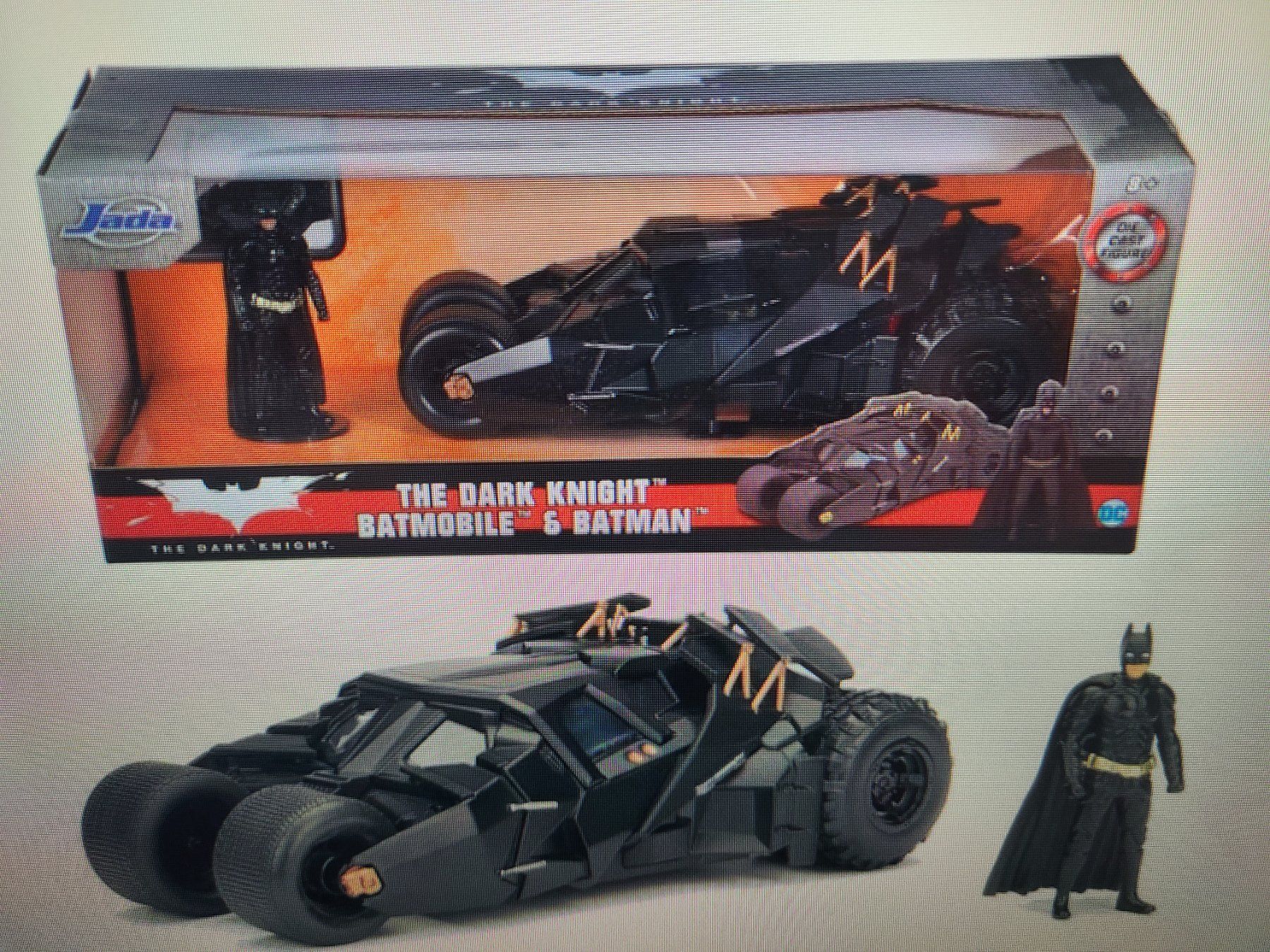 Jada Toys Modellautos: Jada Batman- The Dark Knight 1:24 LED- Leuchten mit Vitrine! – Neu (gemäss Beschreibung) aus Buchs AG von Hifinico 9