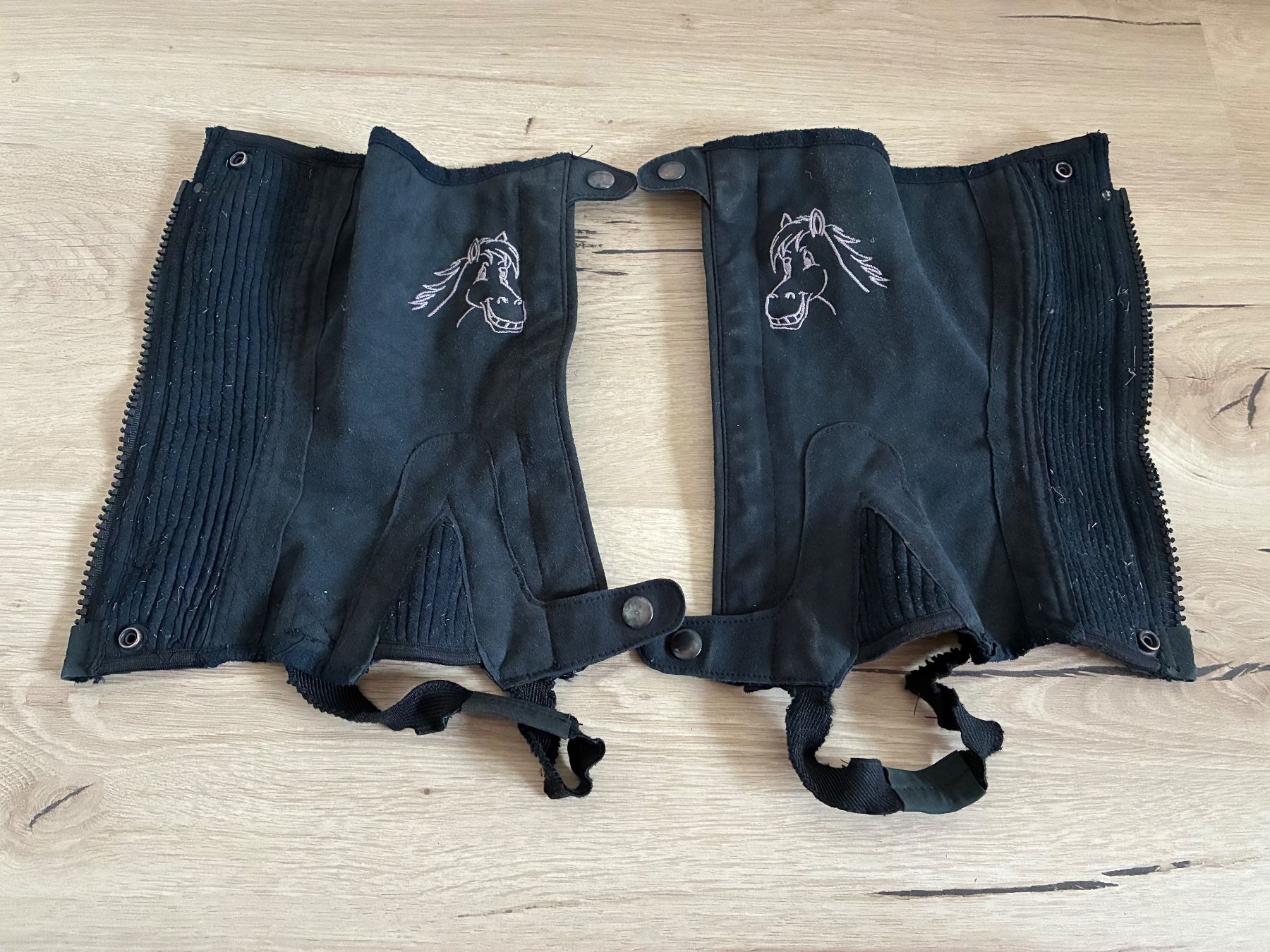 Jambières & Bandages: Reitchaps klein – D'occasion à Winikon par winikon