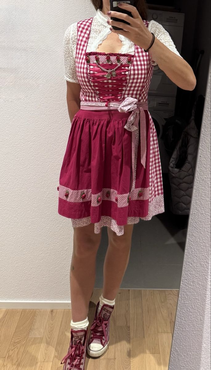 Robes: Dirndl Countryside – D'occasion à Hunzenschwil par mila012 4