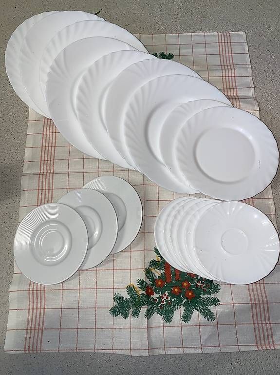 Assiettes: Teller – D'occasion à Stein am Rhein par kar_9lmg