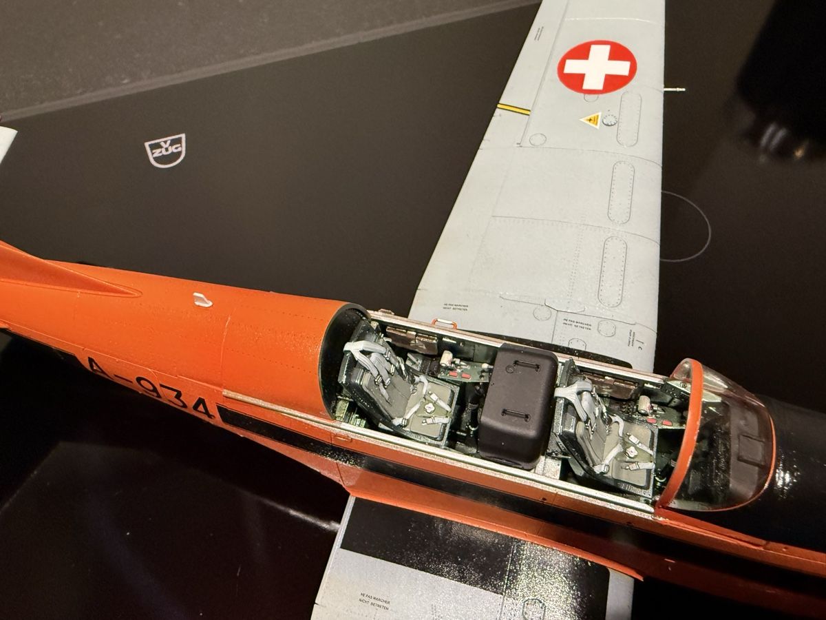 Schweizer Armee Modellbausätze & Standmodelle: 1/32 PC-7 Turbotrainer CH-Luftwaffe – Neu (gemäss Beschreibung) aus Ueken von ming-wing 7