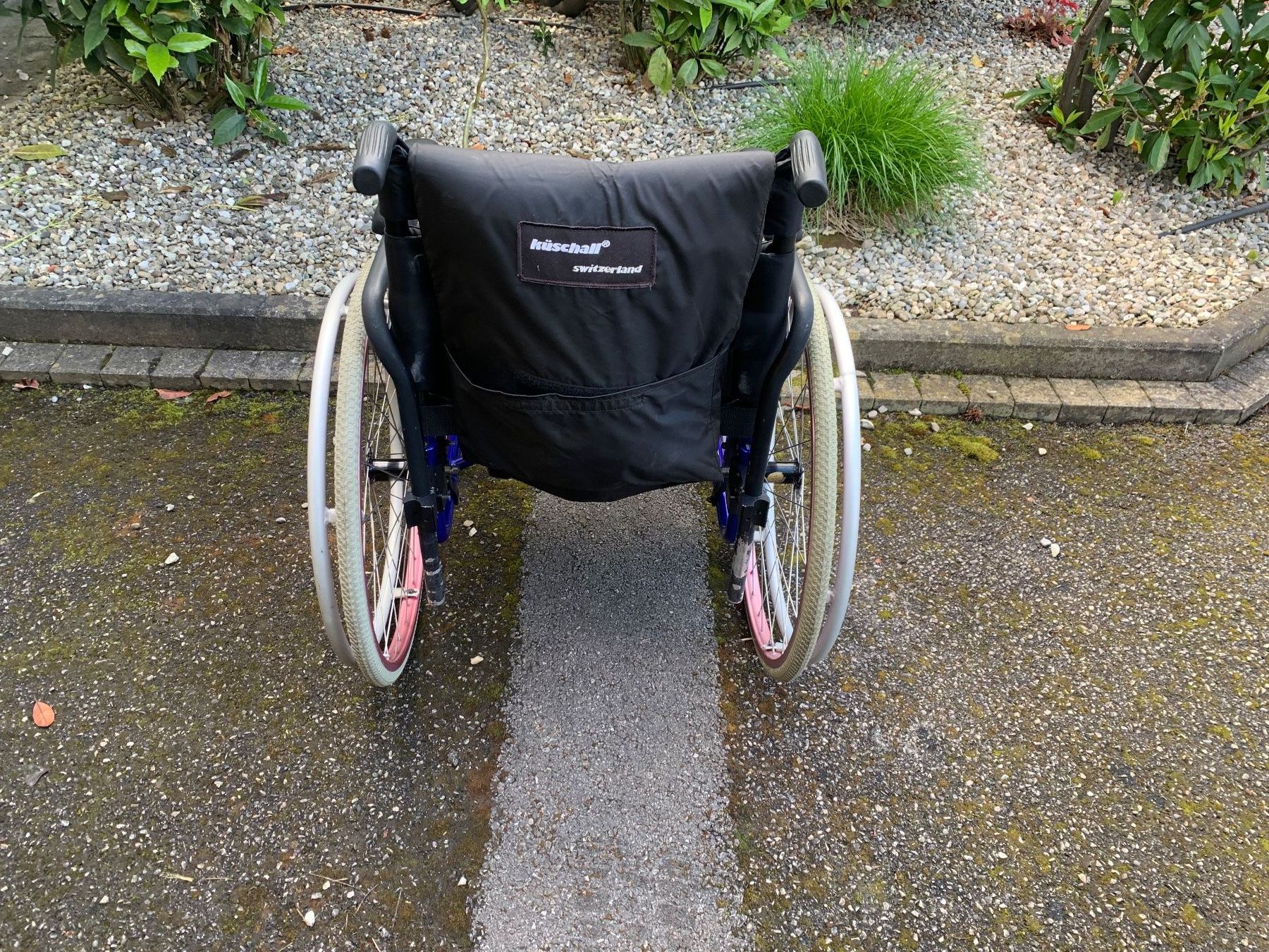 Rollstühle: Fauteuil roulant pliable, parfait état. – Gebraucht aus Vessy von Panpan2 3