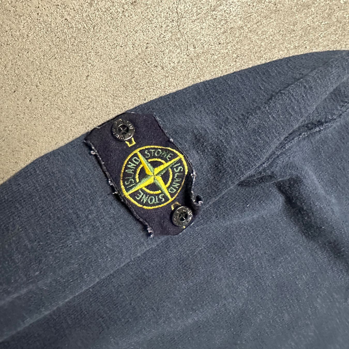 Stone Island Maglioni & Felpe: Stone Island Pullover dunkelblau Herren Grösse L – Usato da Allschwil venduto da adr_nh68 7