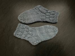 Handgestrickte Kinder Socken Gr. 20 - Fusslänge 13,5 cm