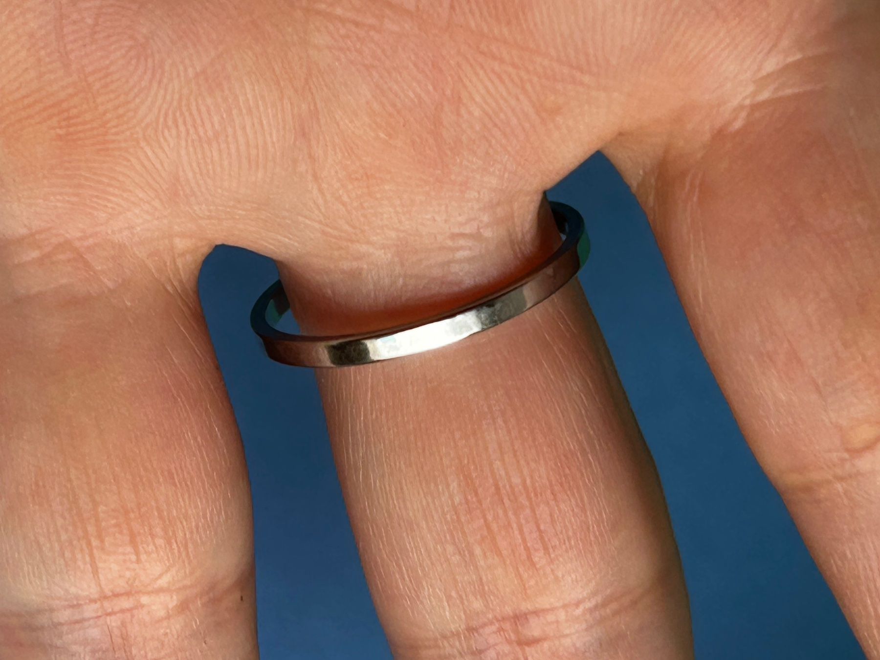 Anelli: Edelstahlring silbernes OM (Yogaring) – Nuovo e nell'imballaggio originale da Laufen venduto da Bellebellezza 6