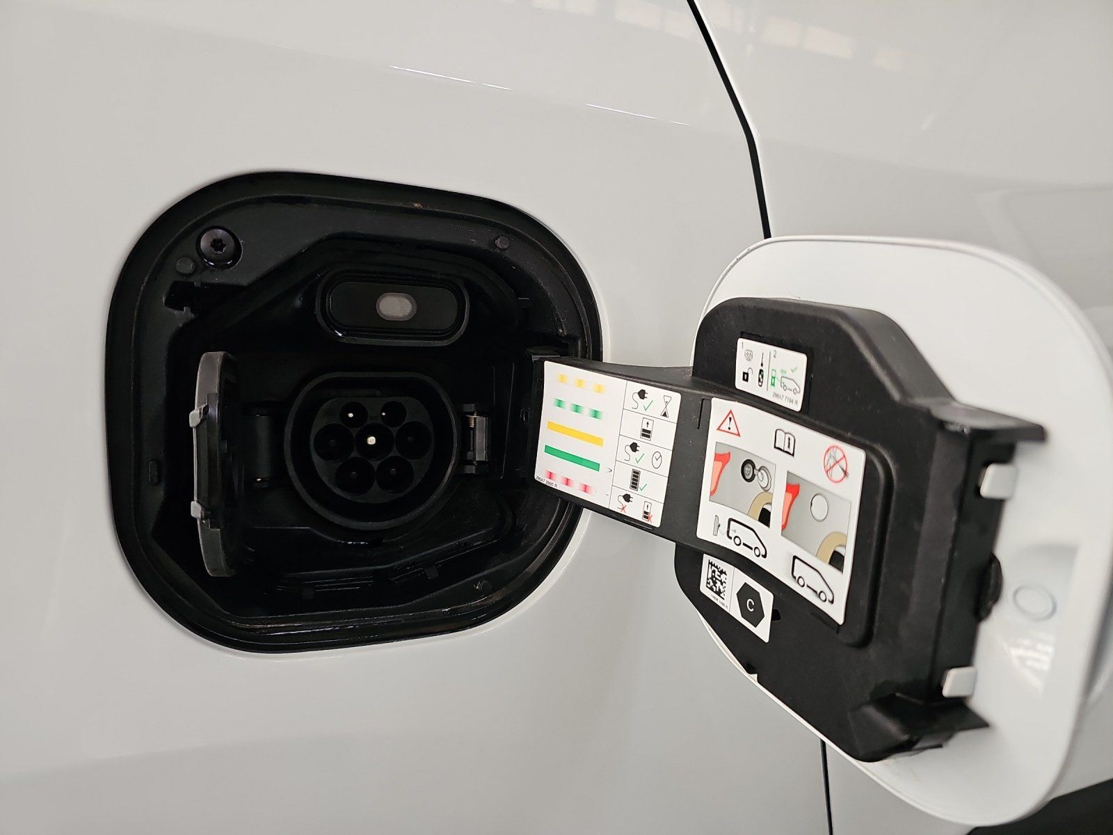Renault Automobili: RENAULT Twingo Electric Zen – Usato da Conthey venduto da garagedunord 9