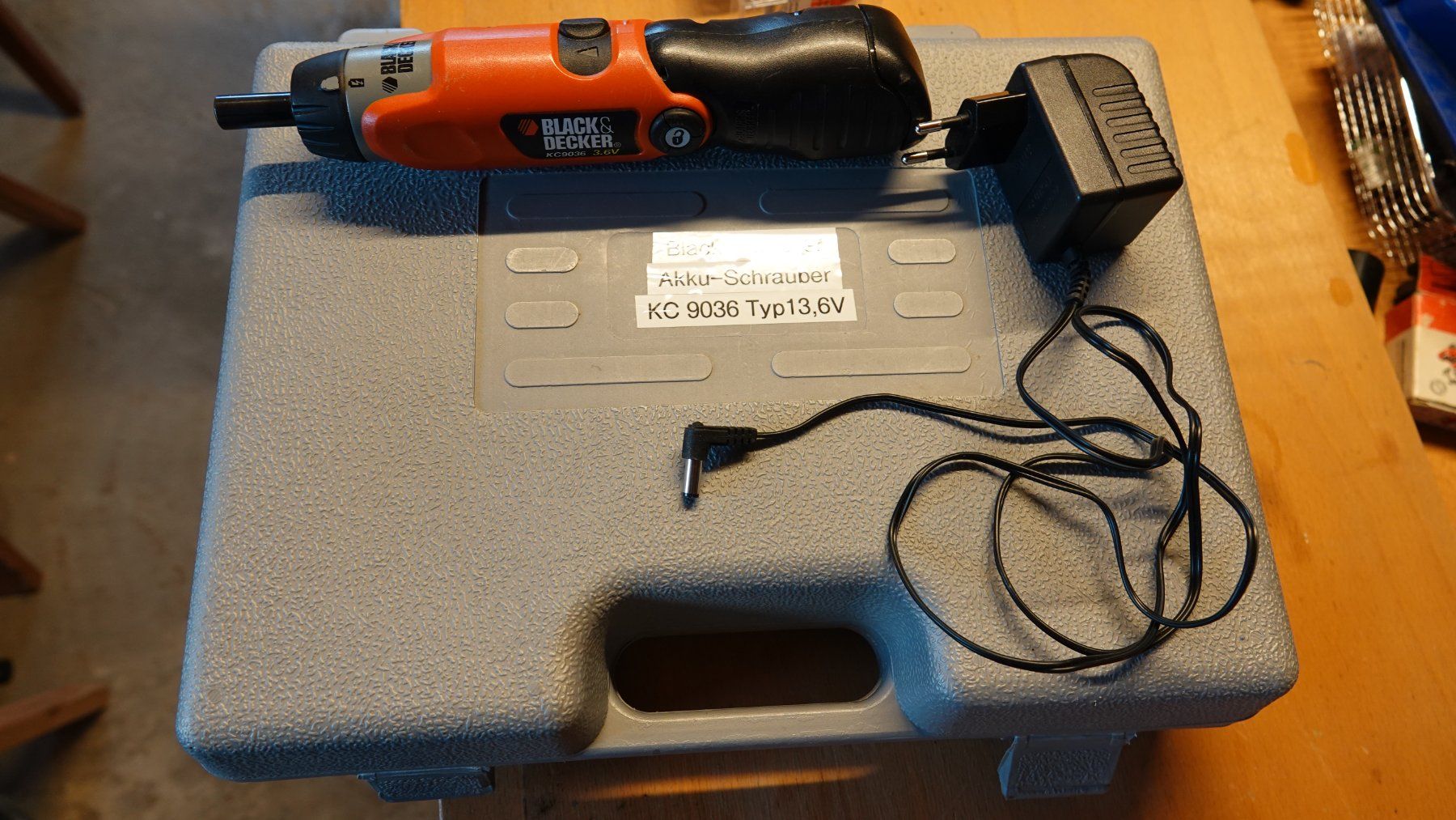 Trapani: Black & Decker Akku-Schrauber KC9036 13,6V – Usato da Niederrohrdorf venduto da Voase 1