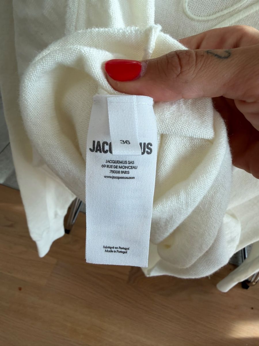Jacquemus Maglioni & Felpe: Pull Jacquemus blanc brodé taille 36 neuf – Nuovo (secondo la descrizione) da Le Lignon venduto da maj_bn2k 2