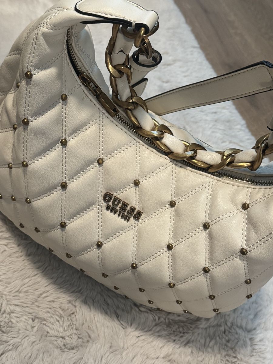 Guess Borse da donna: Guess Handtaschen – Usato da Gossau SG venduto da kat_kz86 2