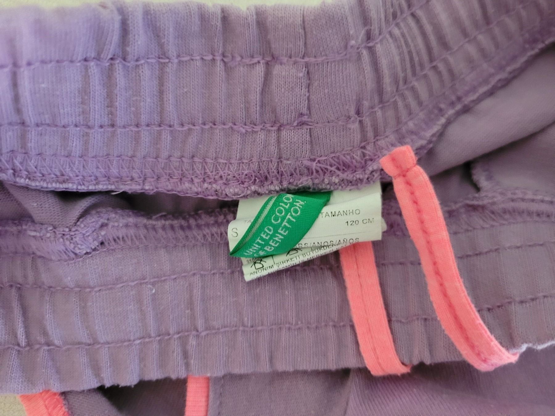 Benetton Hosen: Short - Benetton - 120 – Gebraucht aus Zürich von heldc 1